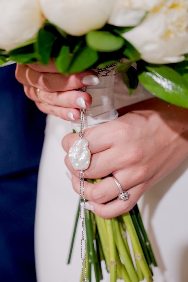 Chic Summer Wedding Kalamata White Flowers