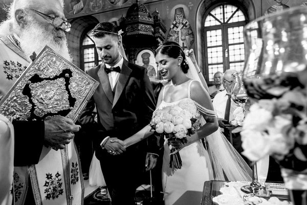 Chic Summer Wedding Kalamata White Flowers
