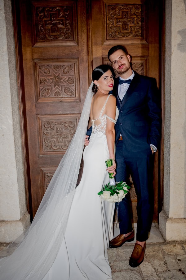 Chic Summer Wedding Kalamata White Flowers