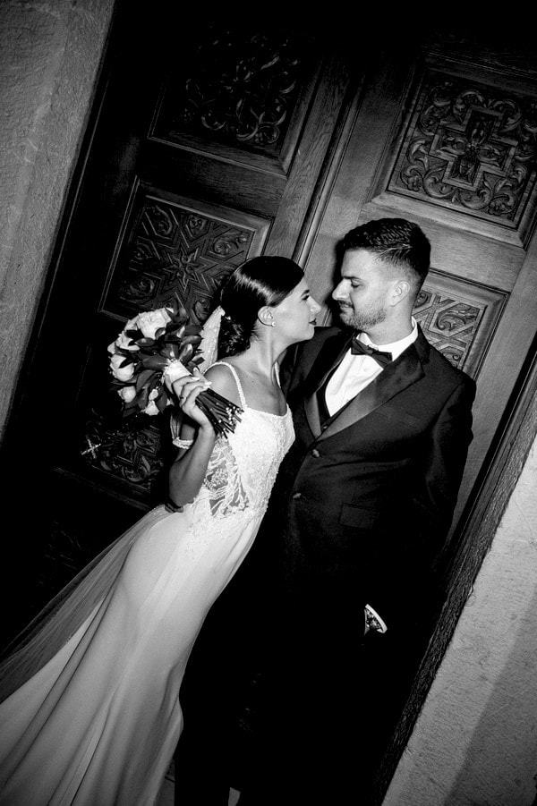 Chic Summer Wedding Kalamata White Flowers