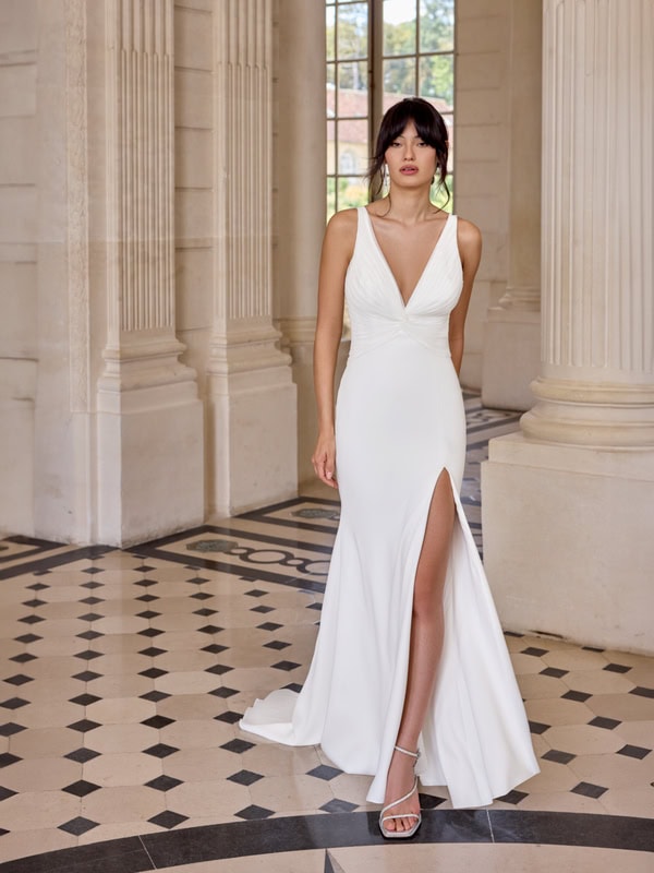 Modern Romantic Wedding Dresses Adore Justin Alexander Fall Winter