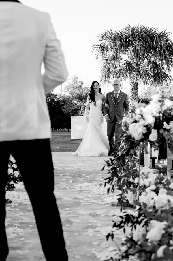Romantic Summer Wedding White Flowers Modern Details