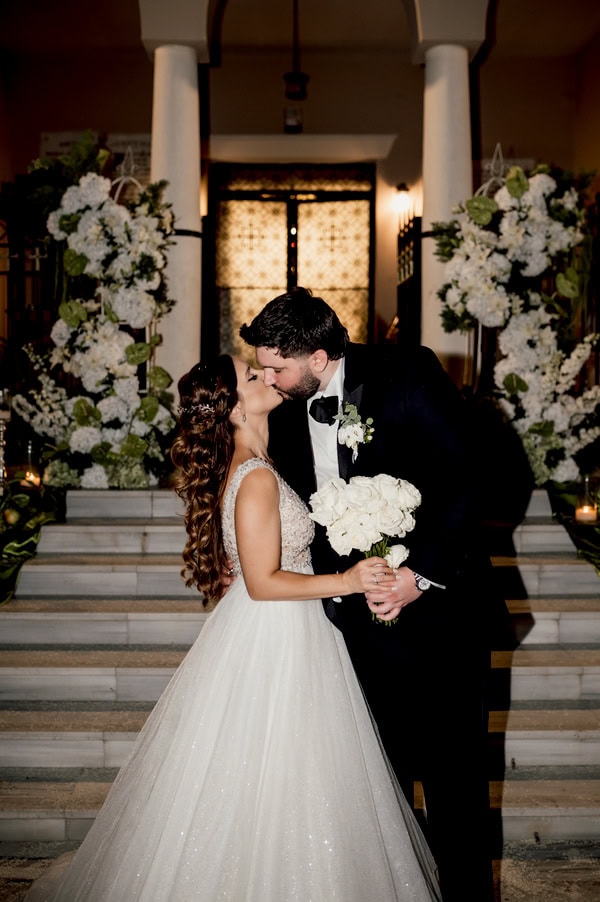 Romantic Wedding Kalamata White Flowers Chic Details