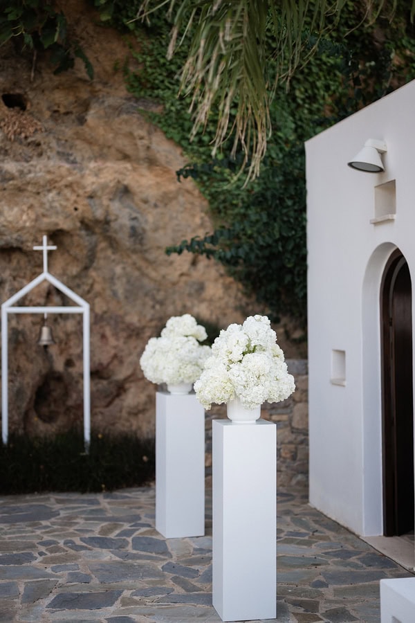 Destination Wedding Crete Minimal White Decoration