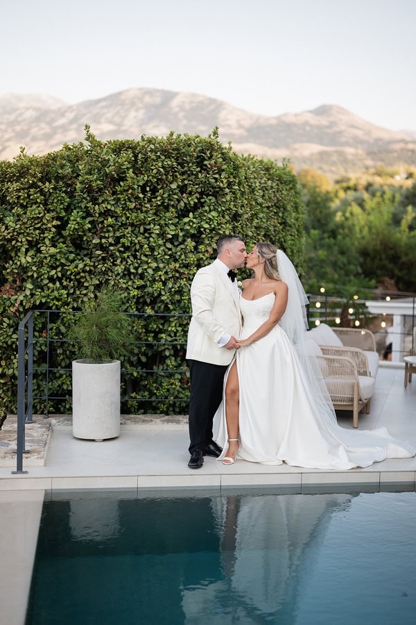 Destination Wedding Crete Minimal White Decoration