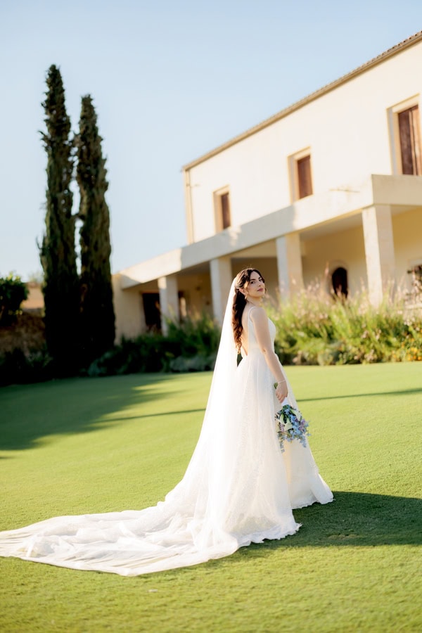 Romantic Spring Wedding White Blue Lilac Flowers