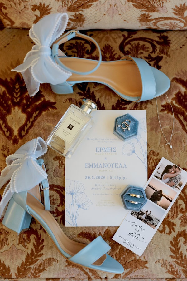 Romantic Spring Wedding White Blue Lilac Flowers
