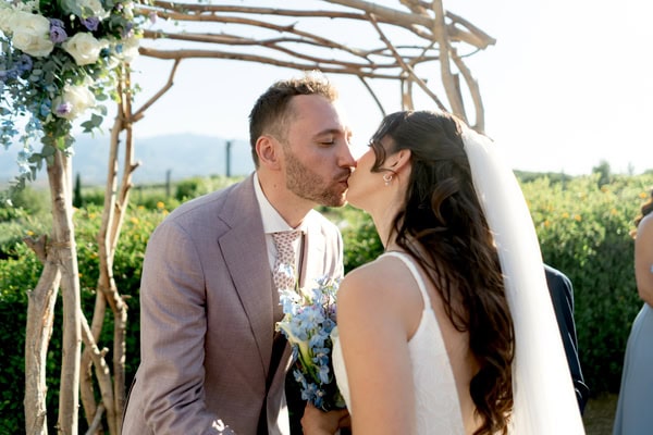 Romantic Spring Wedding White Blue Lilac Flowers