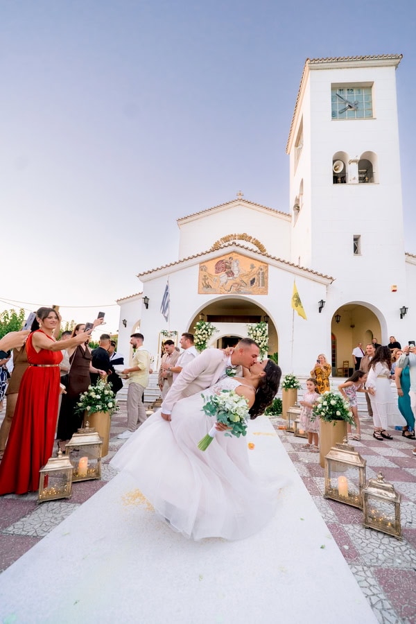 Romantic Summer Wedding With Beautiful Nature Portraits