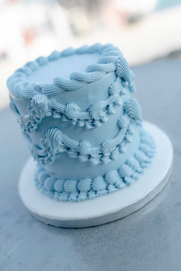 Styled Shoot At Sea Blue Summer Wedding Inspiration