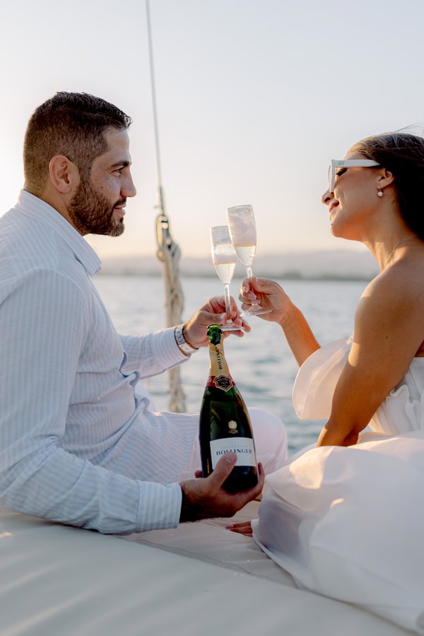 Styled Shoot At Sea Blue Summer Wedding Inspiration