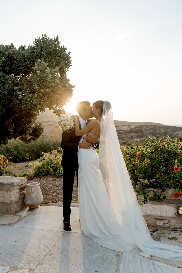 Summer Wedding Antiparos Wildflowers Cycladic Details