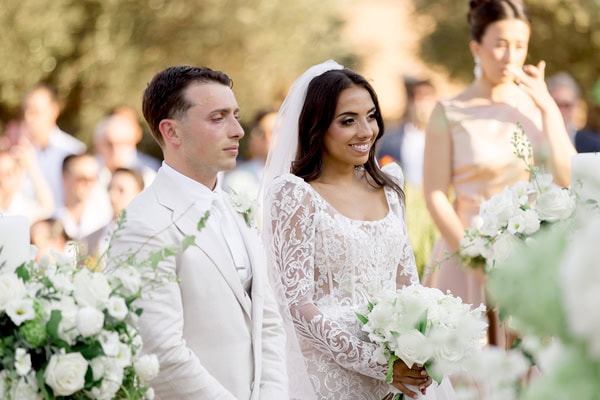 Timeless Wedding White Roses Hydrangeas